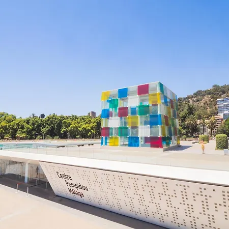 Cubo's 33 Carreteria 3b * Malaga